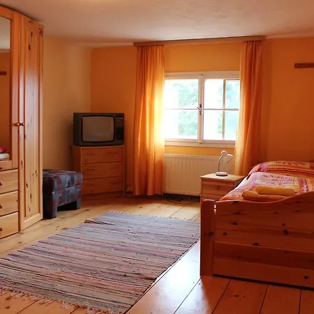 Farm stay Hirmhof Reinsberg